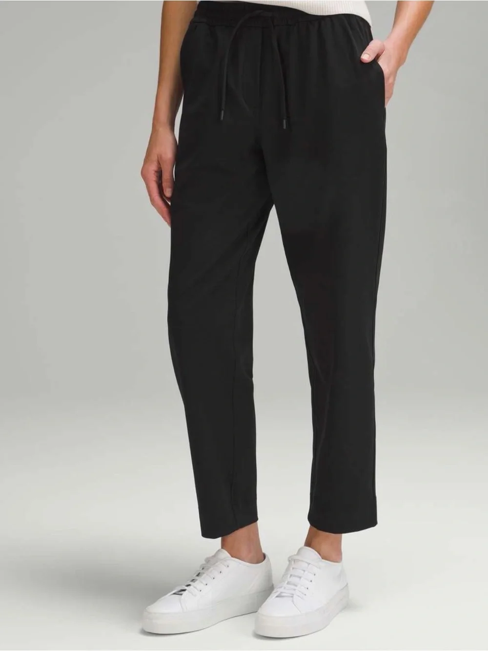 Lululemon Tapered-Leg Mid-Rise Pant 7/8 Length *Luxtreme, BLACK, L